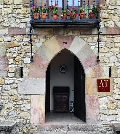 Ferienwohnung La Casa Solariega Santillana del Mar Exterior foto